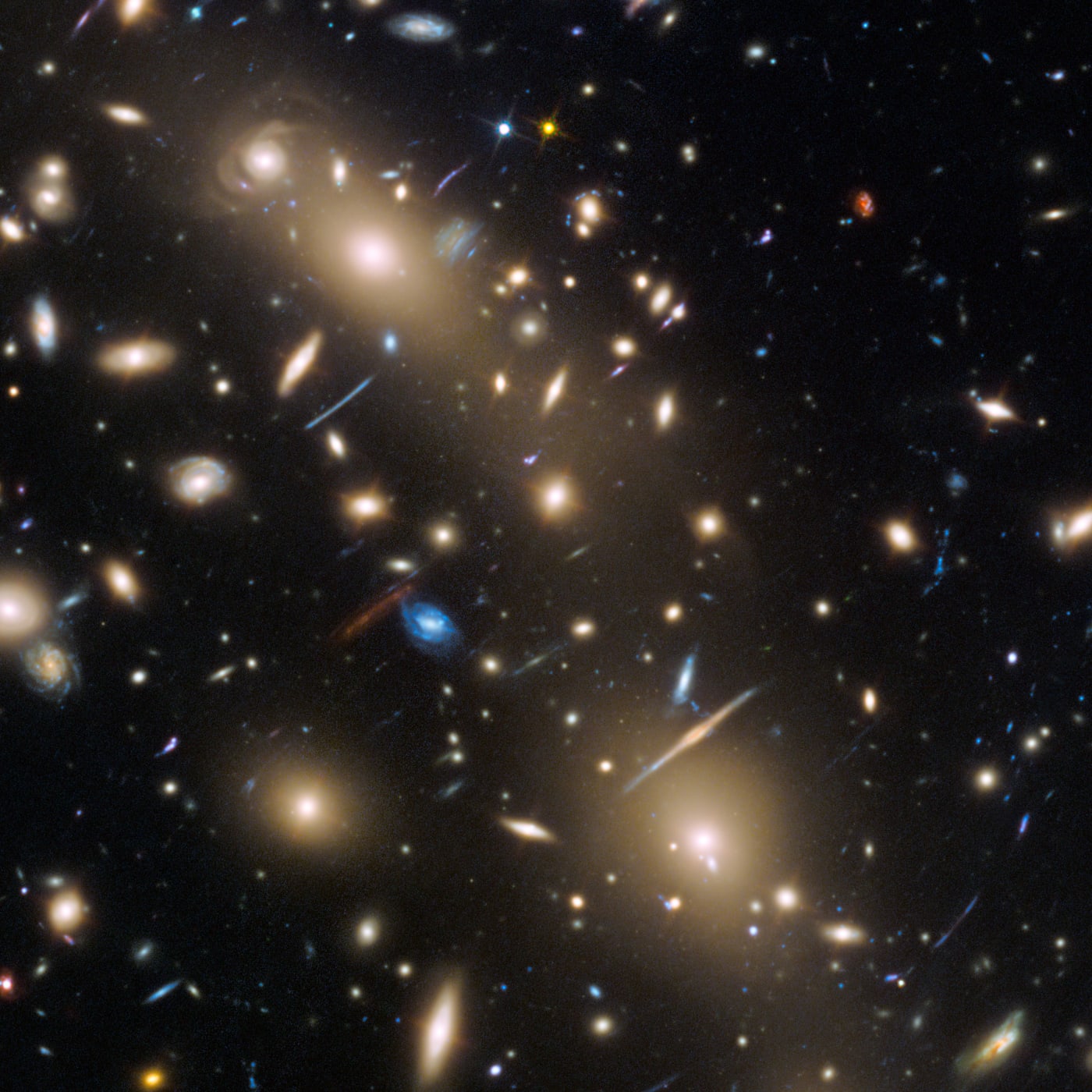 Aglomerado MACS J0416 registrado pelo telescópio espacial Hubble