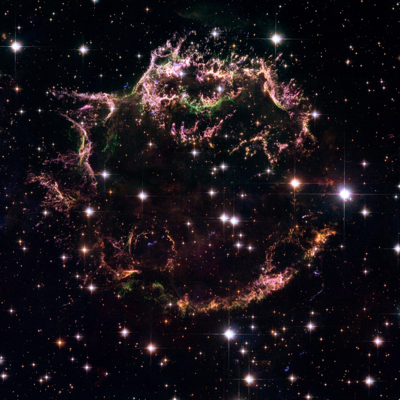 Cassiopeia A, em imagem do telescópio espacial Hubble