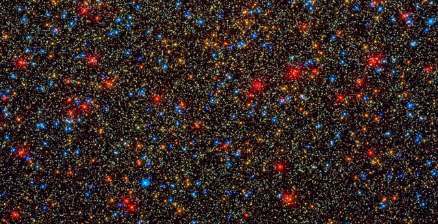 Ômega Centauri, aglomerado globular, em imagem do Hubble Space Telescope