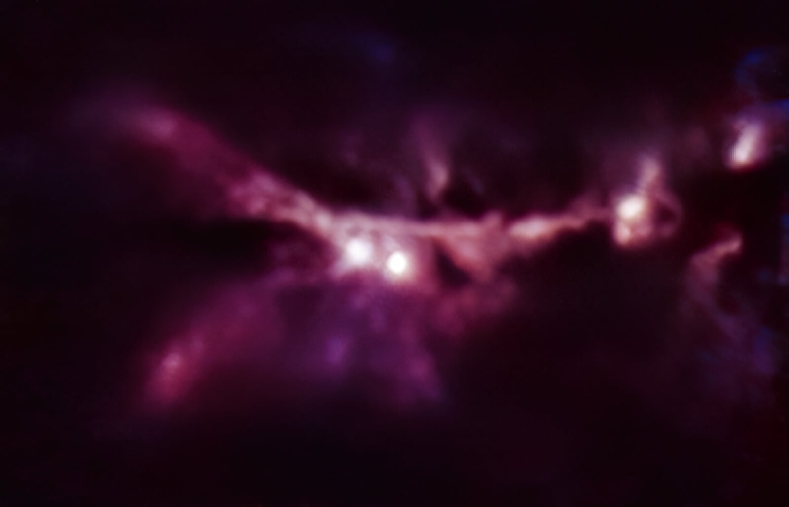 Nebulosa Pata de Gato, região de hidrogênio ionizado, em imagem do Atacama Pathfinder Experiment