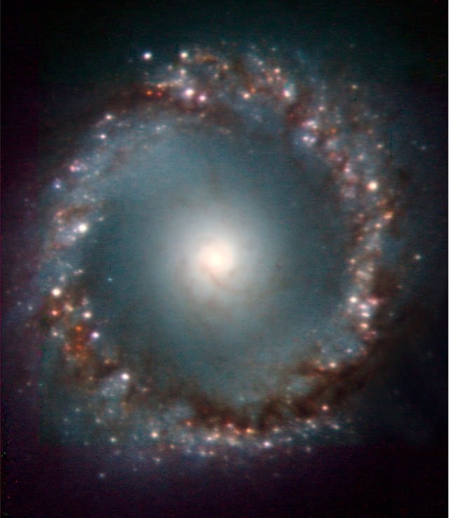 Galáxia NGC 1097, galáxia registrada pelo Very Large Telescope