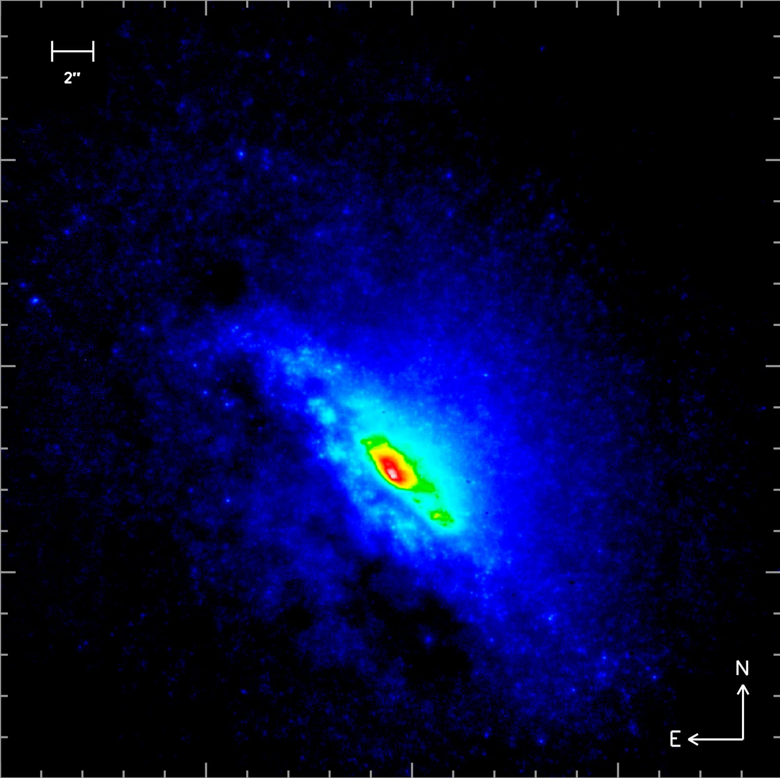 Galáxia NGC 4945, galáxia, em imagem do Very Large Telescope