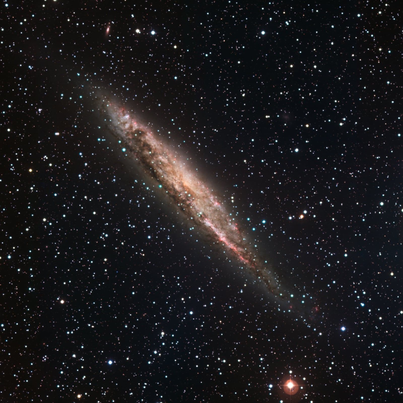 Galáxia NGC 4945, galáxia registrada pelo MPG/ESO 2.2-metre telescope