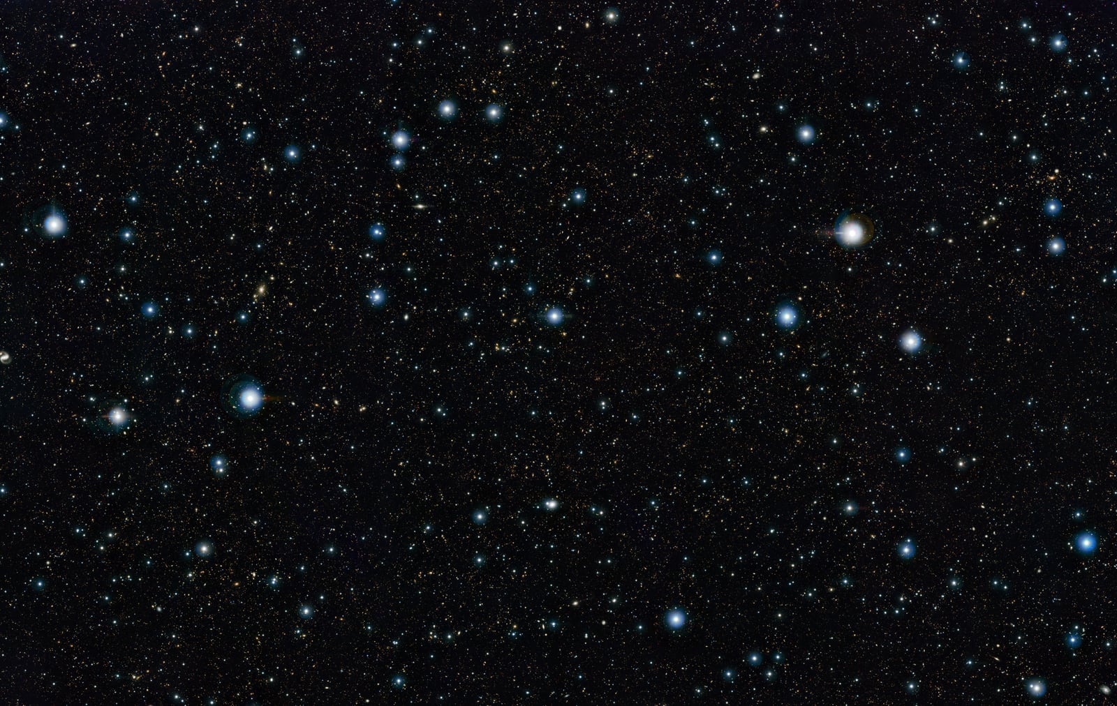 Campo COSMOS, campo profundo registrada pelo Visible and Infrared Survey Telescope for Astronomy