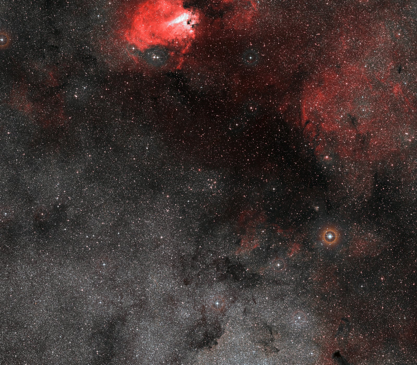 Aglomerado Messier 18, aglomerado aberto, em imagem do Digitized Sky Survey 2