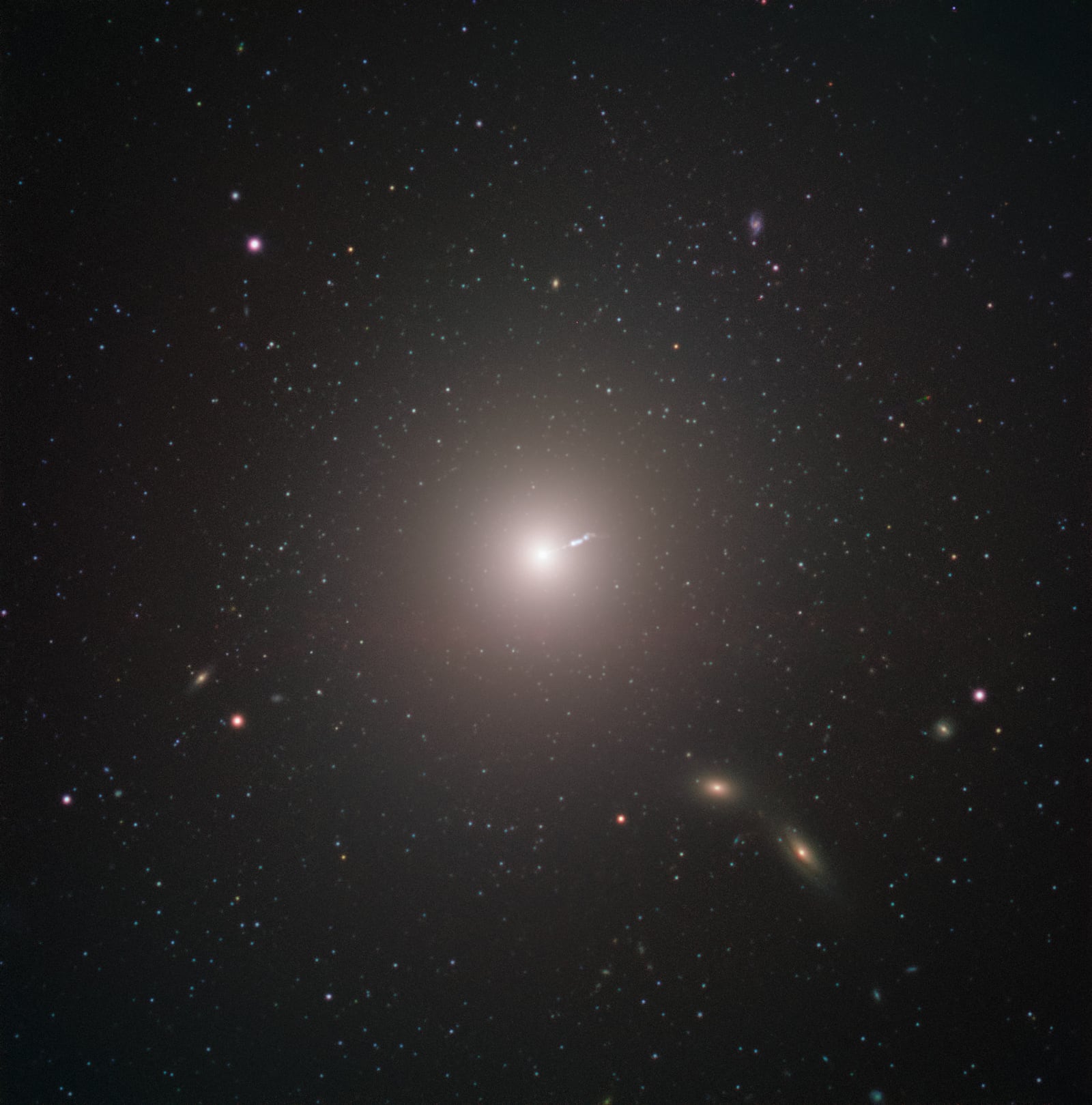 Galáxia Messier 87, galáxia registrada pelo Very Large Telescope