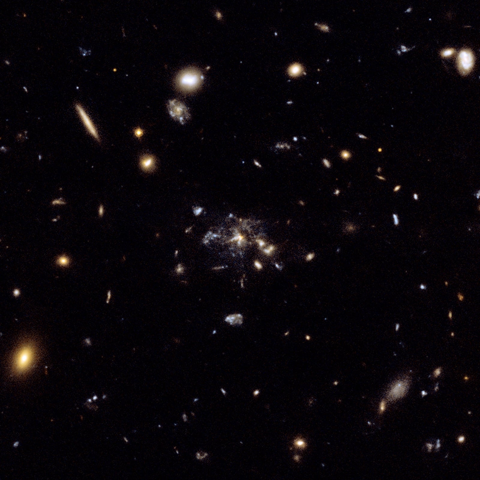 Galáxia Teia de Aranha, galáxia, em imagem do Hubble Space Telescope