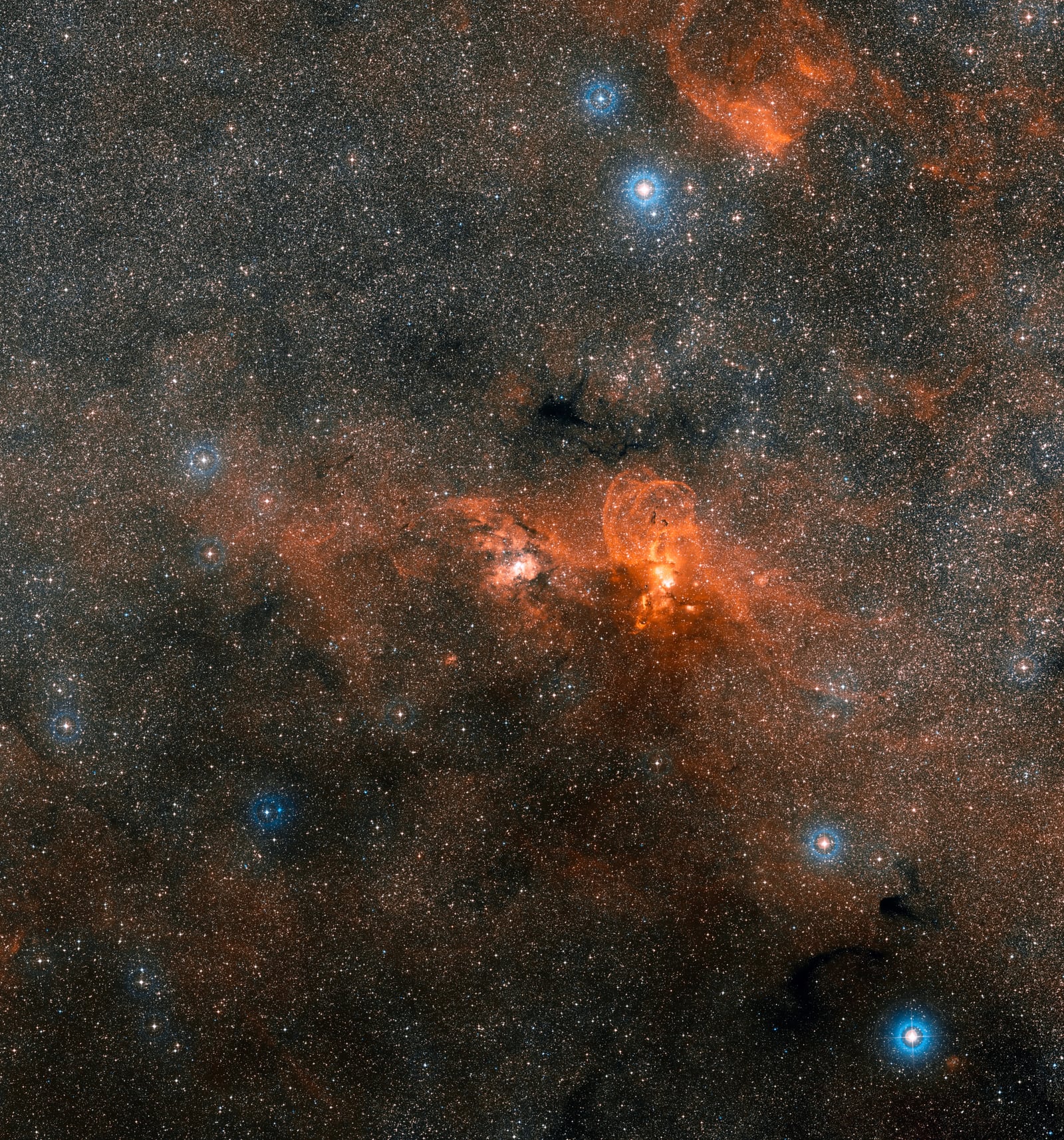 Nebulosa NGC 3603, nebulosa de emissão, em imagem do DSS