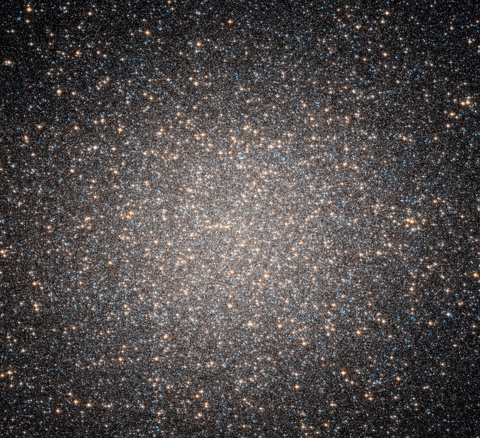 Ômega Centauri, aglomerado globular, em imagem do Hubble Space Telescope