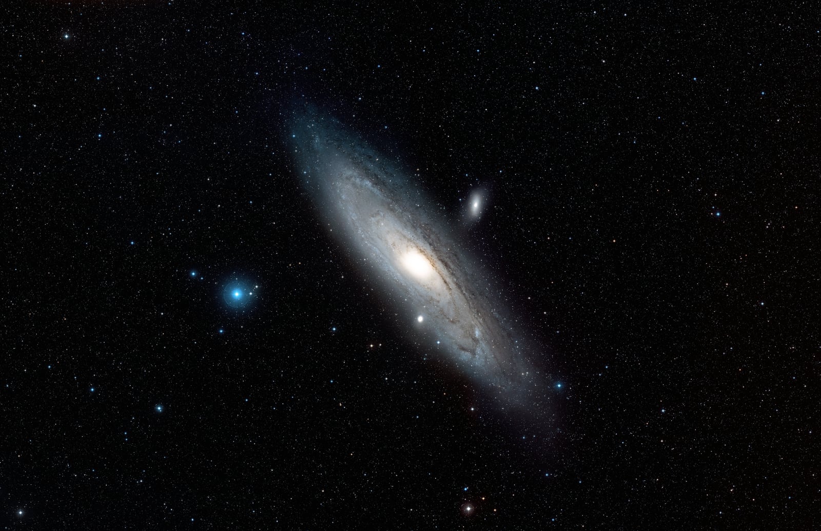 Galáxia de Andrômeda, galáxia, em imagem do DSS