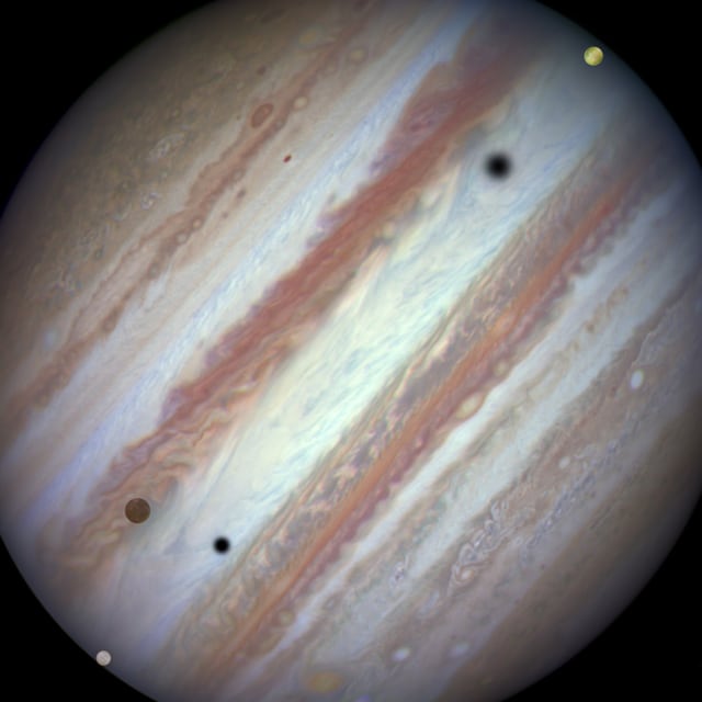 Europa, a lua de Júpiter, satélite natural, em imagem do Hubble Space Telescope
