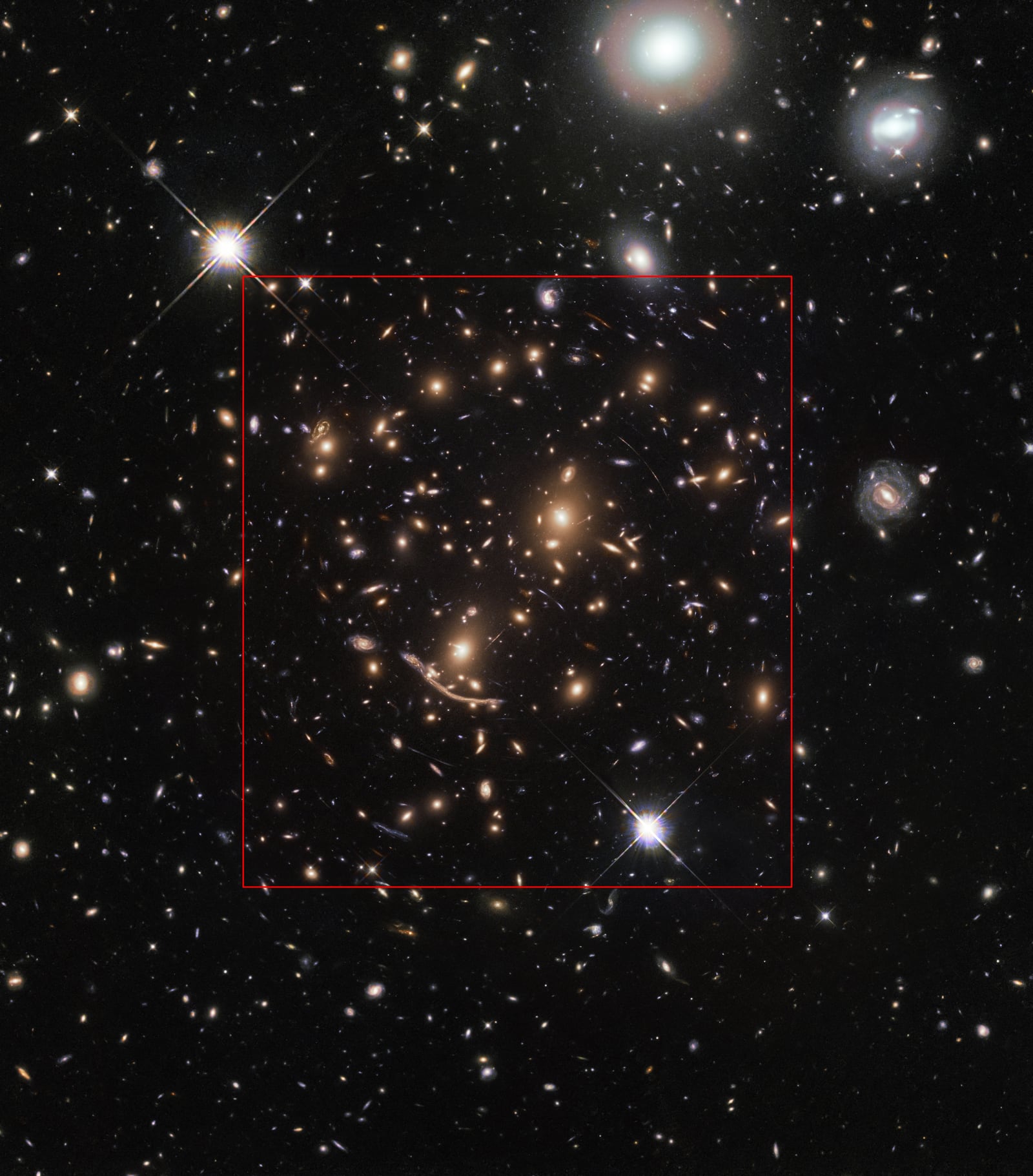 Montagem de várias imagens de Aglomerado Abell 370, aglomerado de galáxias, em imagem do Hubble Space Telescope