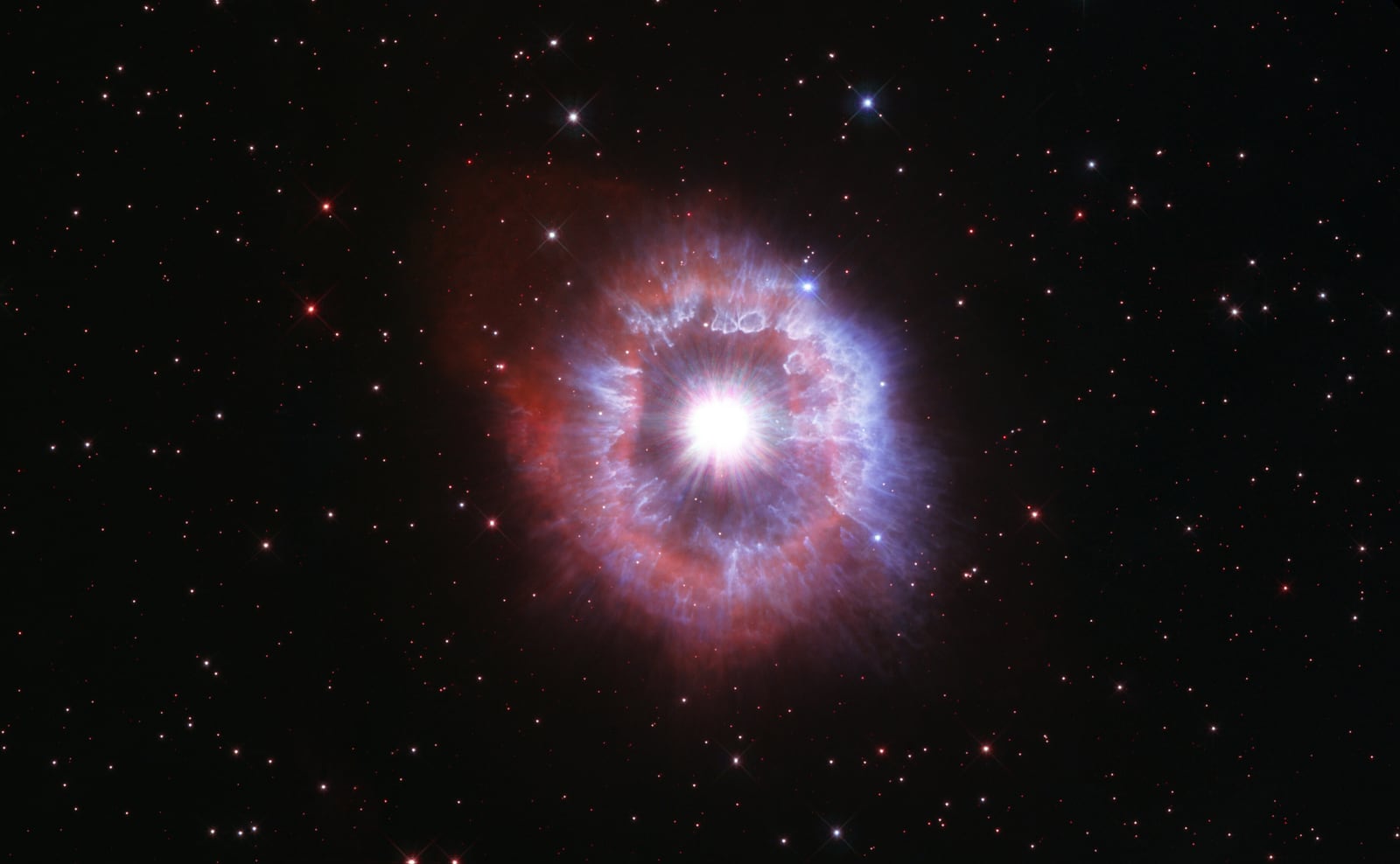 AG Carinae, estrela wolf-rayet registrada pelo Hubble Space Telescope