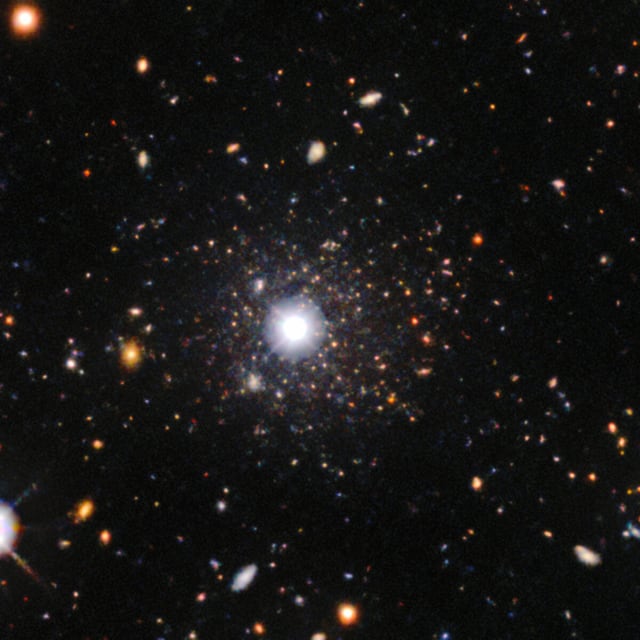 Galáxia NGC 300, galáxia em grupo