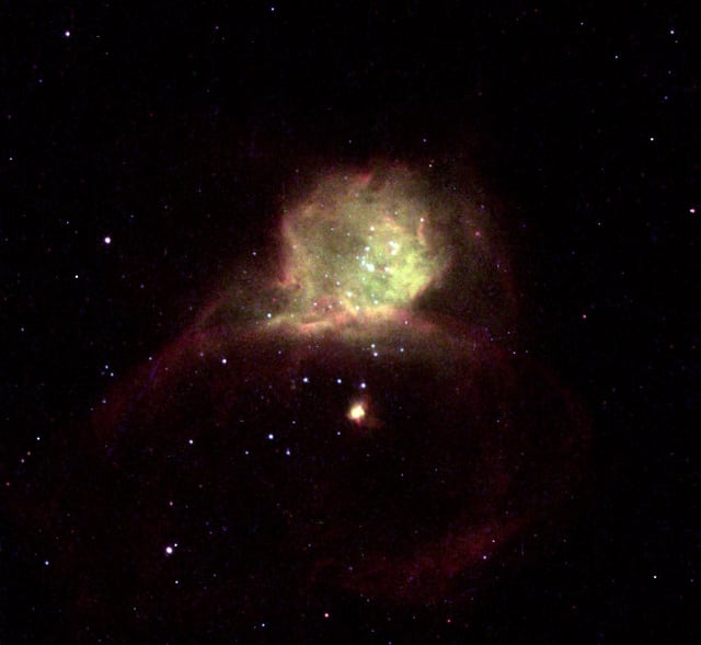 Galáxia de Barnard, galáxia, em imagem do Hubble Space Telescope