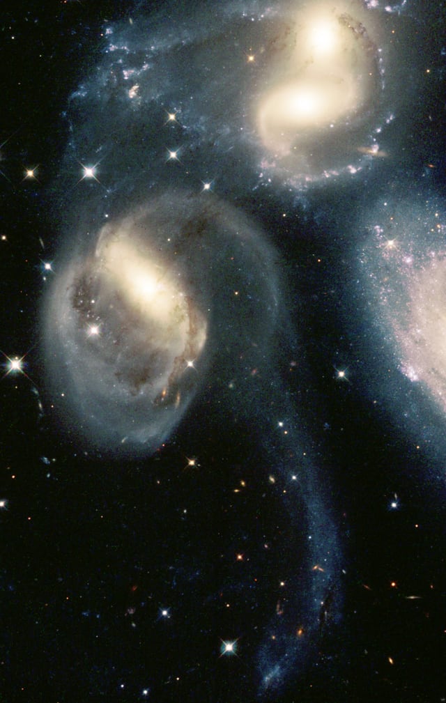 Quinteto de Stephan, galáxias em interação, em imagem do Hubble Space Telescope