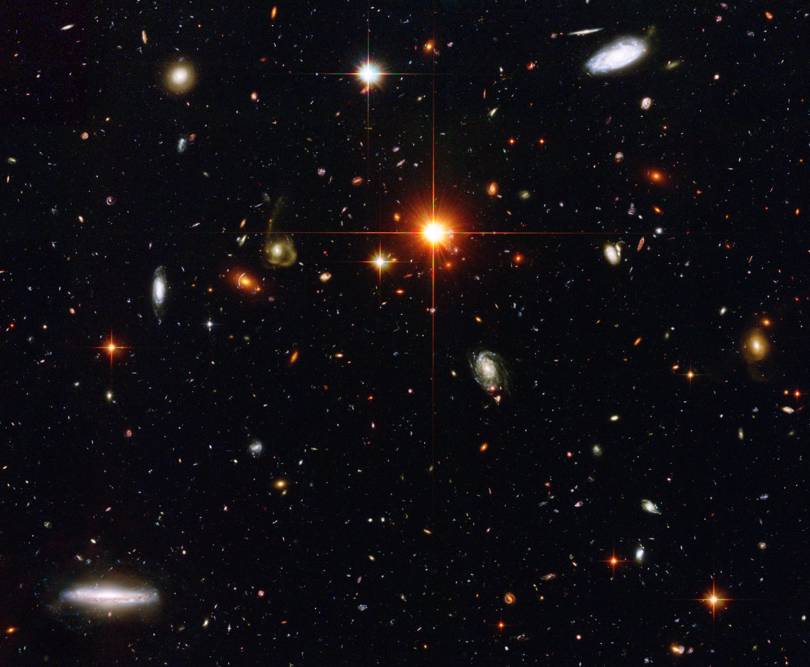 Campo Ultraprofundo do Hubble, campo profundo, em imagem do Hubble Space Telescope