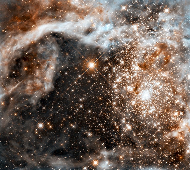 Aglomerado R136, aglomerado de estrelas, em imagem do Hubble Space Telescope