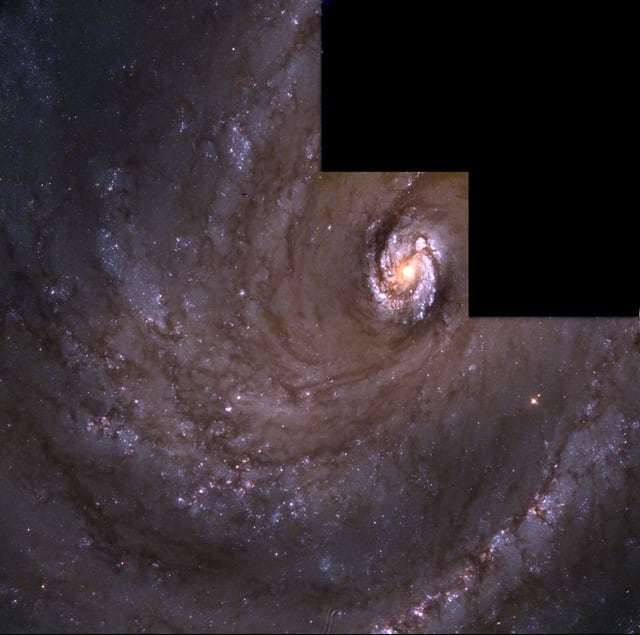 Galáxia Messier 100, galáxia, em imagem do Hubble Space Telescope