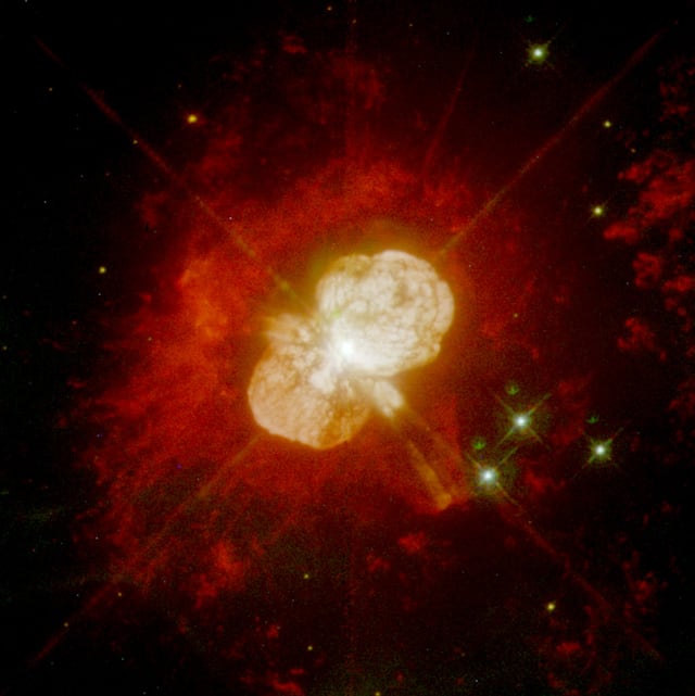 Eta Carinae, estrela supergigante azul, em imagem do Hubble Space Telescope