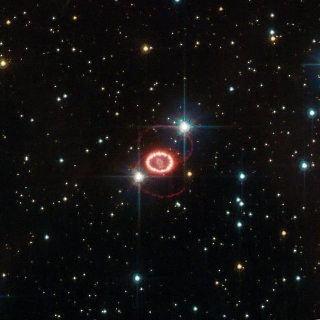 Supernova 1987A, remanescente de supernova registrada pelo Hubble Space Telescope