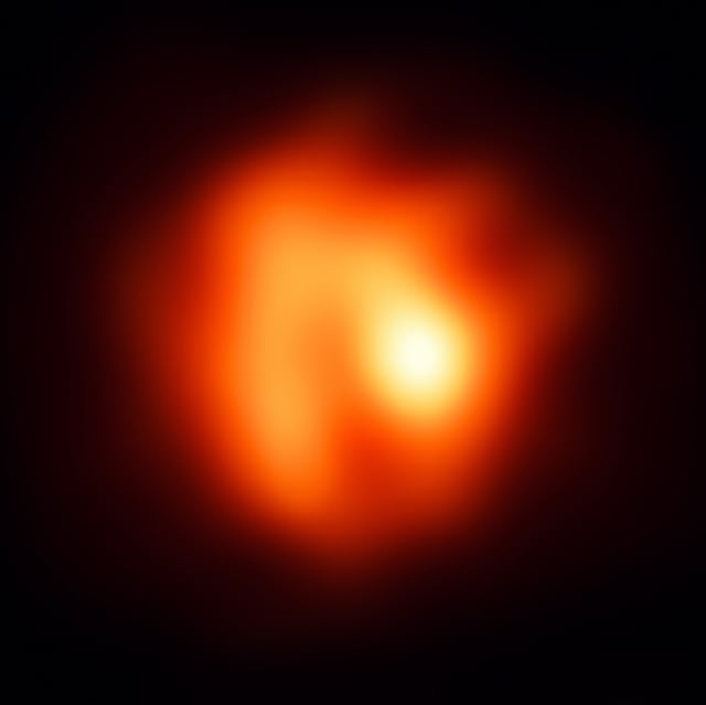 R Sculptoris, estrela de carbono registrada pelo Very Large Telescope Interferometer