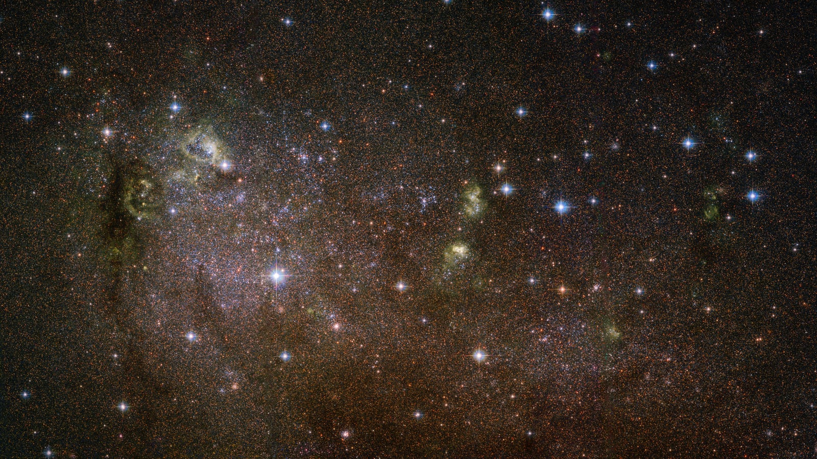 Galáxia IC 10, galáxia registrada pelo Hubble Space Telescope