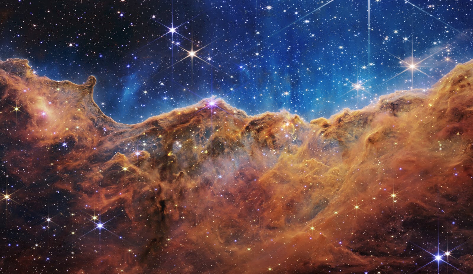 Nebulosa de Carina, região de hidrogênio ionizado registrada pelo James Webb Space Telescope