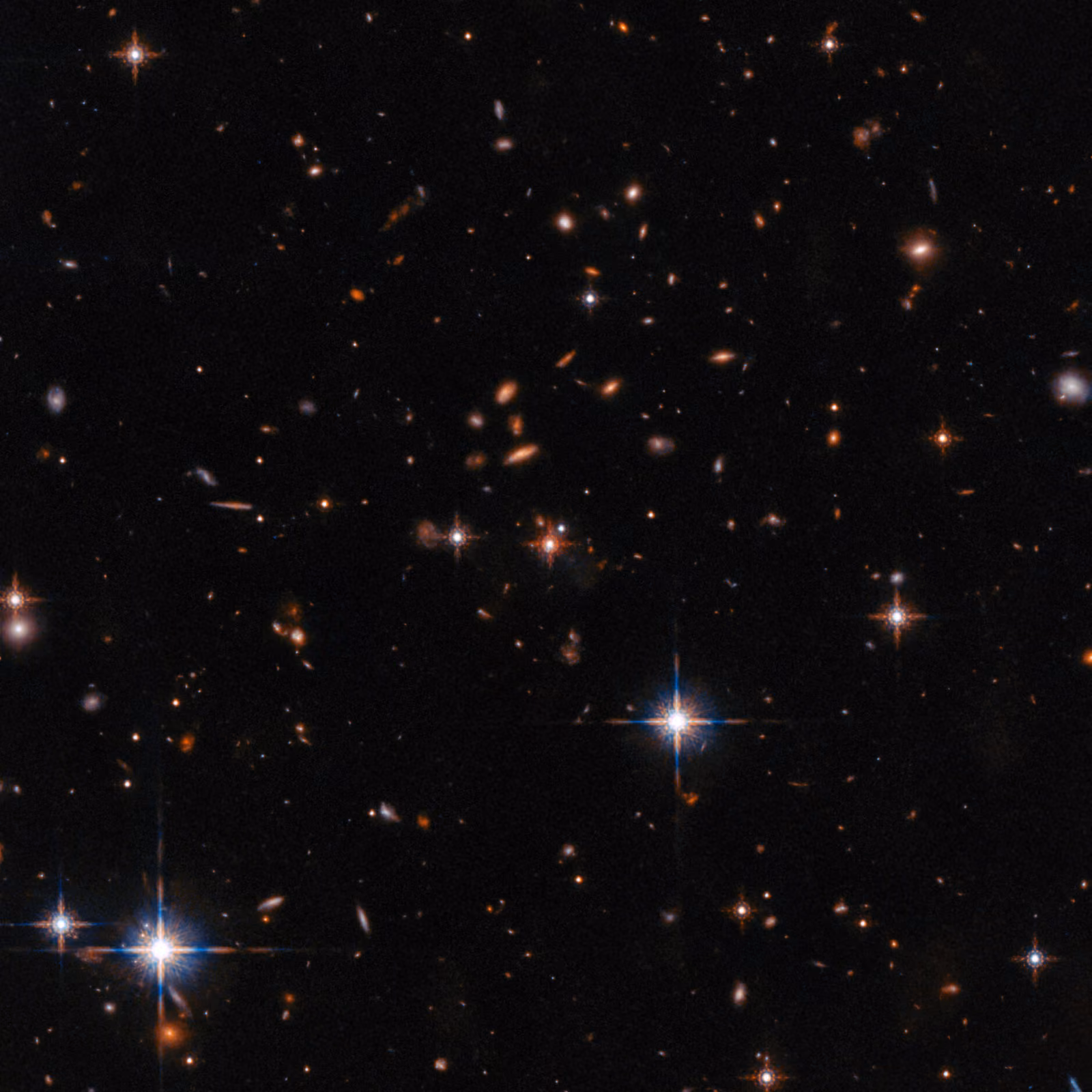 Quasar SDSS J1652 registrado pelo telescópio espacial Hubble