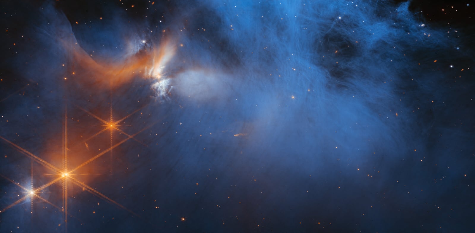 Nuvem de Camaleão I, nebulosa registrada pelo James Webb Space Telescope