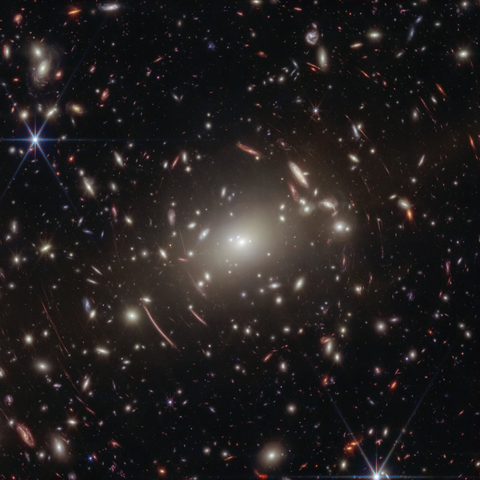 Aglomerado Abell S1063, aglomerado de galáxias, em imagem do James Webb Space Telescope